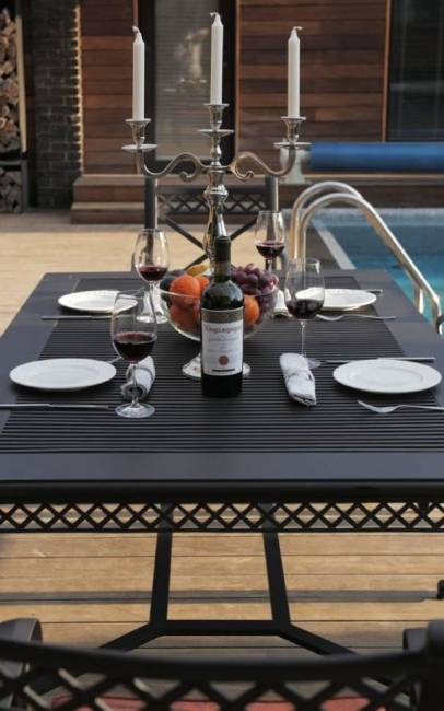 Комплект мебели из литого алюминия Комплект мебели из литого алюминия