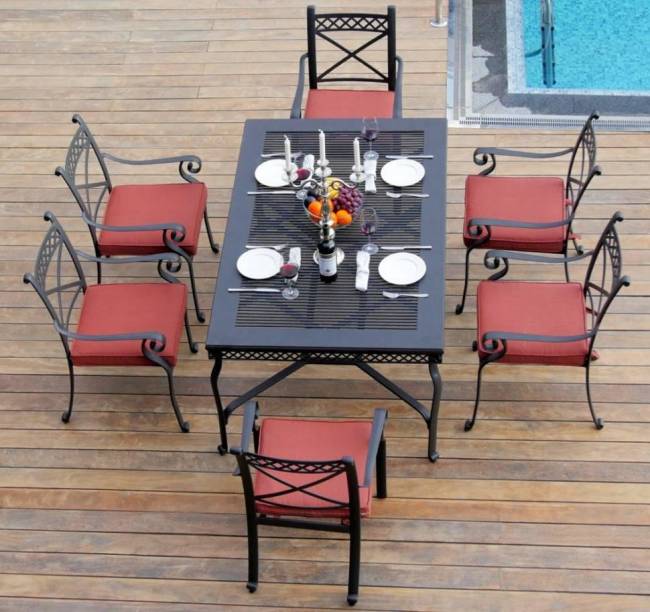 Комплект мебели из литого алюминия Комплект мебели из литого алюминия