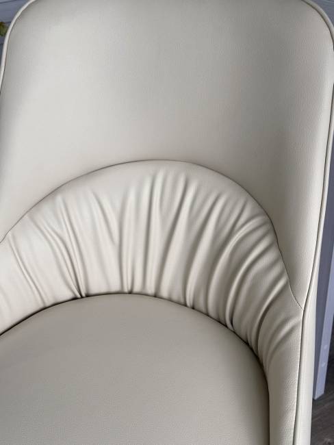 Стул АБРИОЛА (ABRIOLA) цвет МОЛОЧНЫЙ Milk T1-02, экокожа / шампань, ®DISAUR