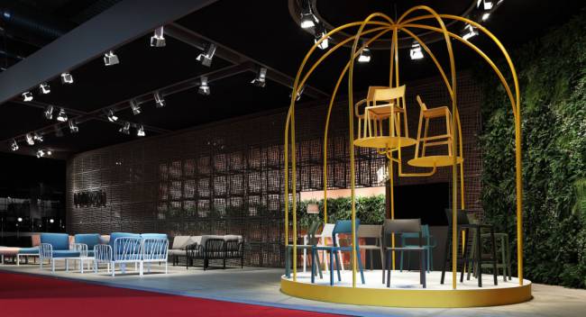 Кресло пластиковое Trill Armchair бирюзовый 585х535х825 мм