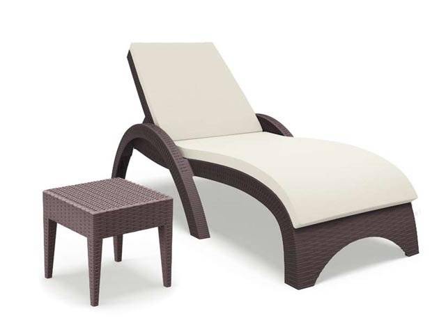 Шезлонг пластиковый GS 1009 (Fiji) коричневый 1870x730x340 мм