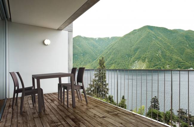 Стол пластиковый Orlando 140 коричневый 1400х800х750 мм Стол пластиковый Orlando 140 коричневый 1400х800х750 мм