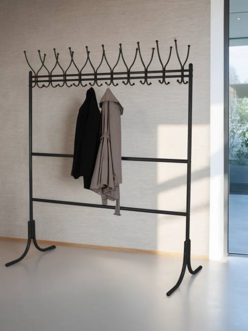 Вешалка напольная М 12 чёрный